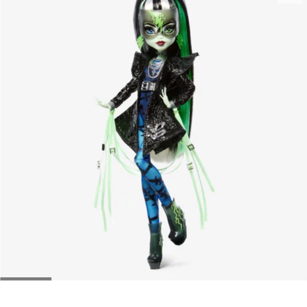 Monster High Haunt Couture Midnight Runway Frankie Stein Doll